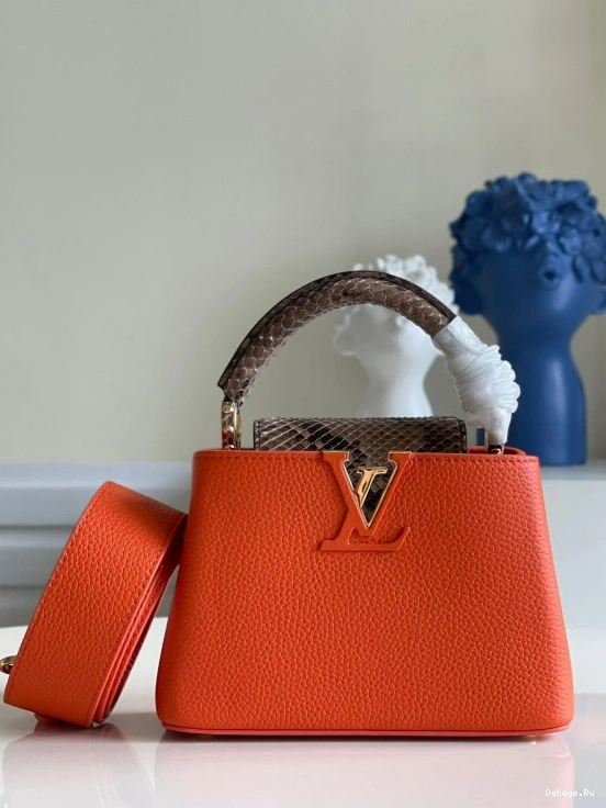 LOUIS MINI CAPUCINES VUITTON 0309